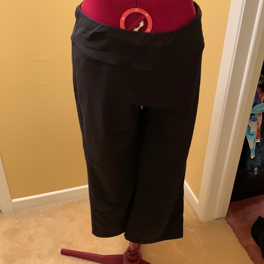 Titika Active Couture 3/4 yoga pants
